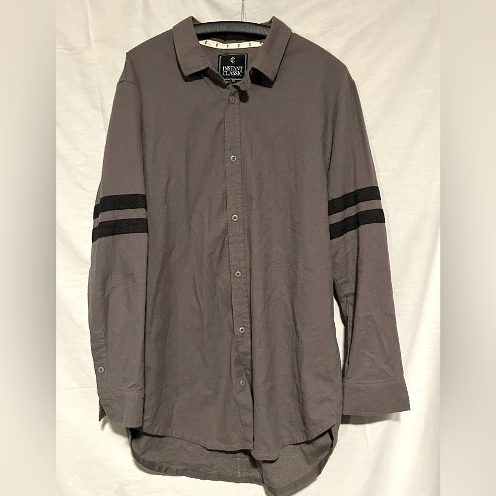 Vintage Instant Classic Button Up